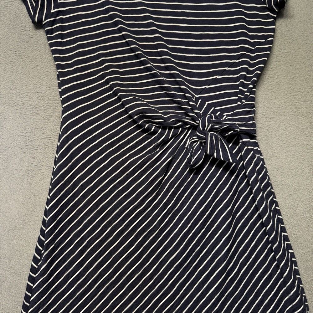 Chicos Womens Size 1 US 8/10 Navy Striped Tie Waist Short Sleeve Dress Stretch - Picture 3 of 8